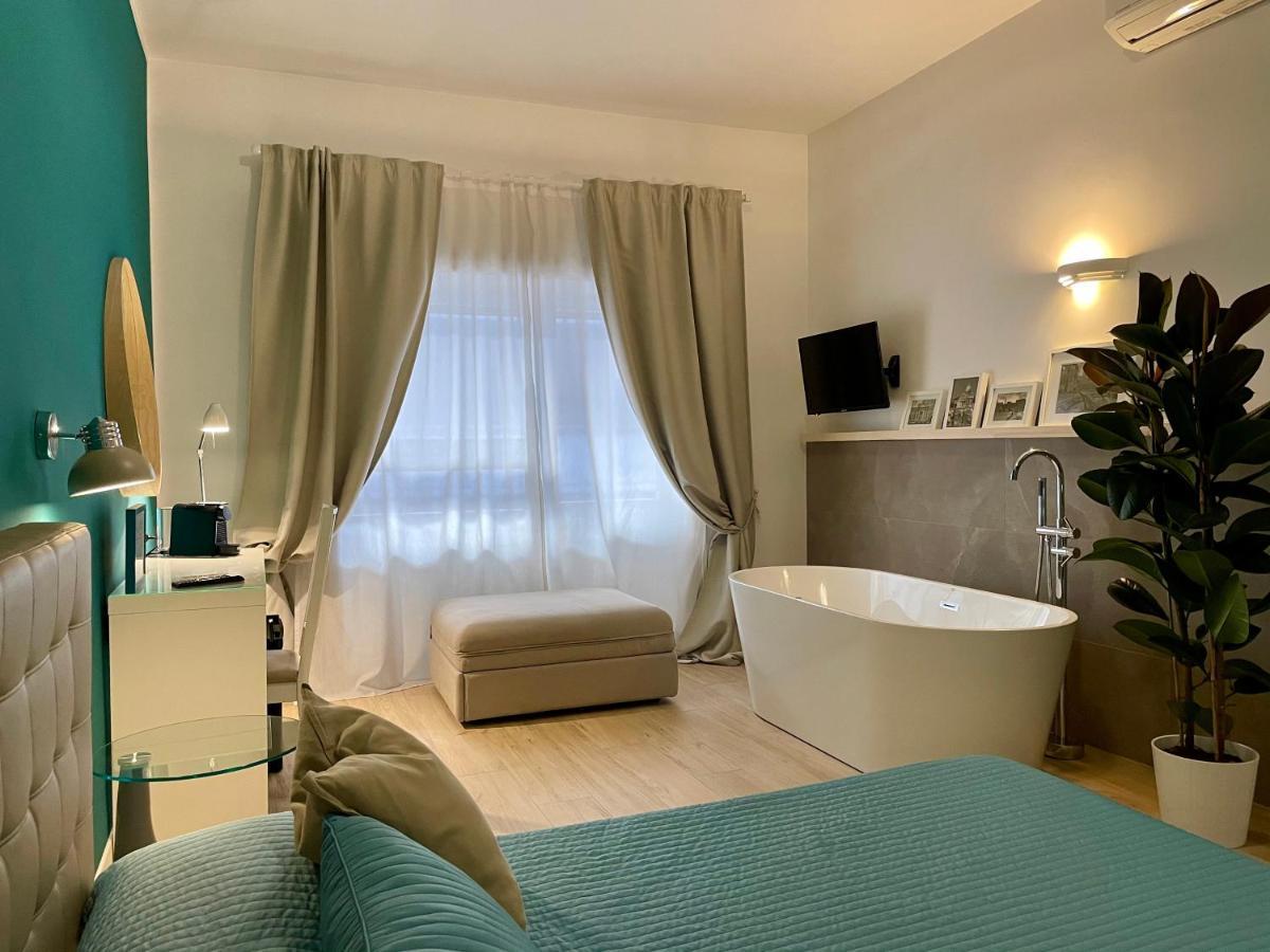 Le Coq Suites Roma Exterior foto