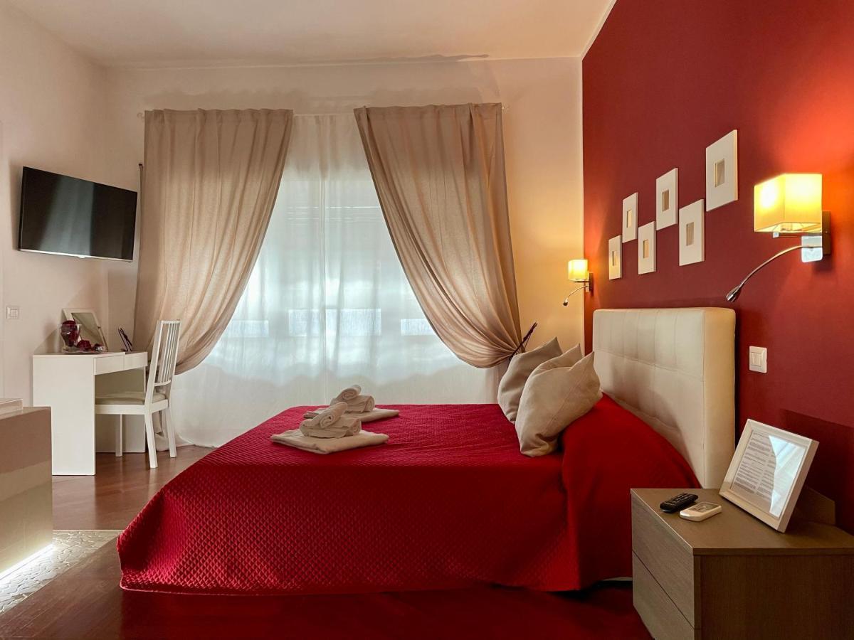 Le Coq Suites Roma Exterior foto