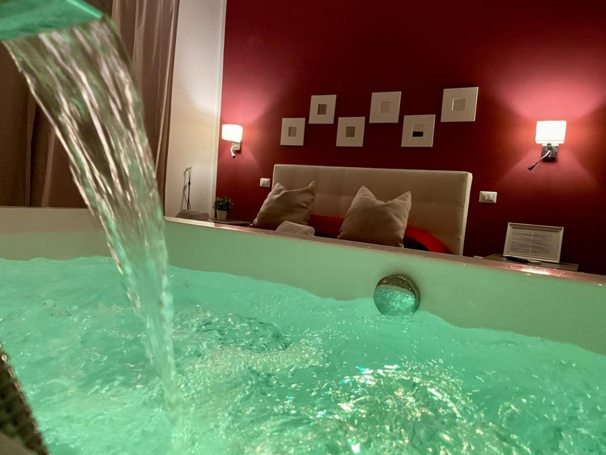 Le Coq Suites Roma Exterior foto